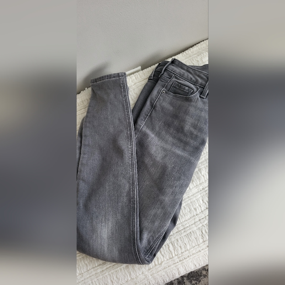 Old Navy Gray Skinny Jeans Classic Denim Style